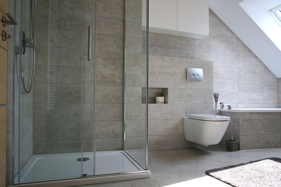 Grey & White Bathroom Decor