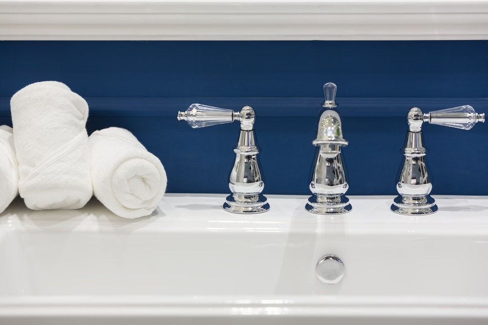 PANTONE Classic Blue: Get the Colour of 2020 in Your Bathroom